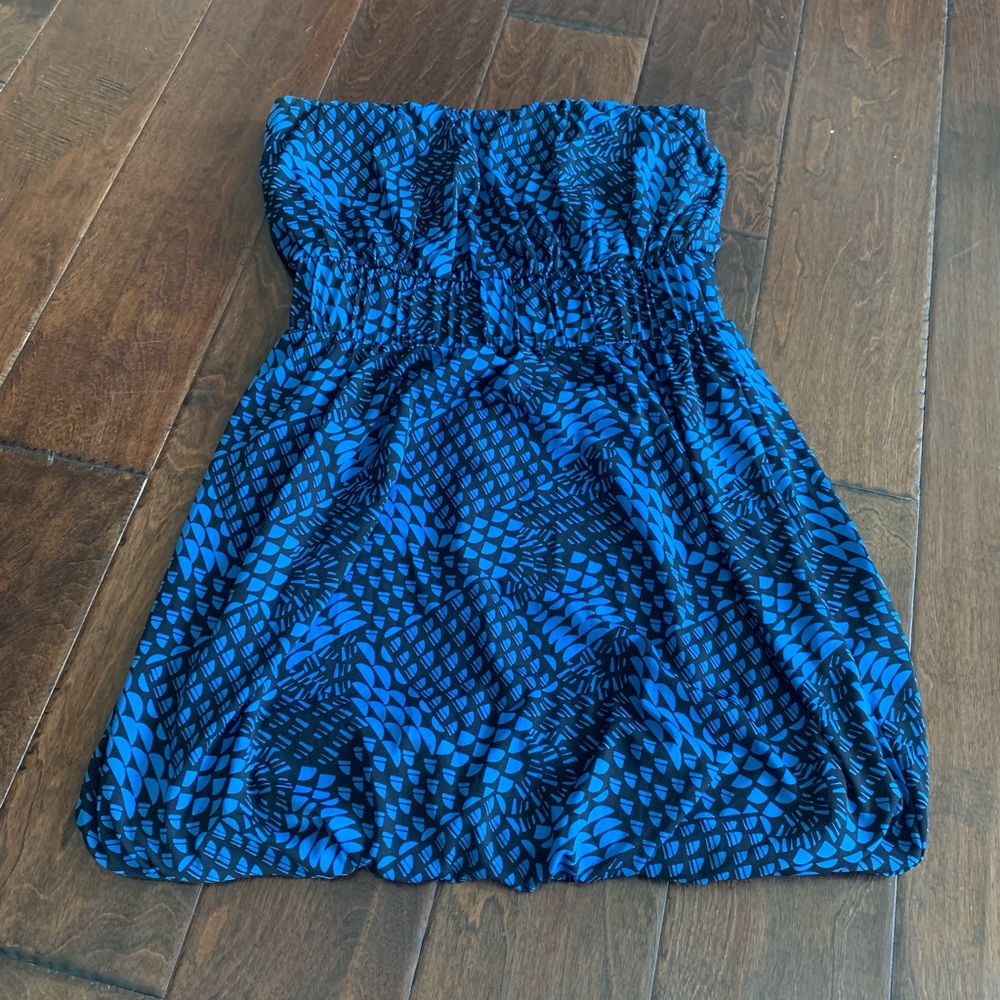 Strapless dress